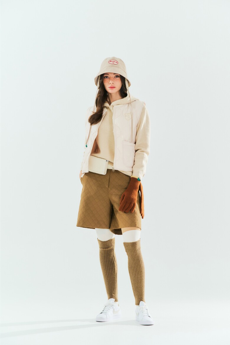 반바지 모델 착용 이미지-S1L8