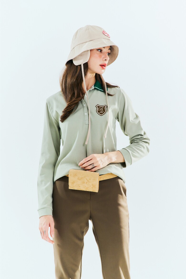 재킷 모델 착용 이미지-S2L4