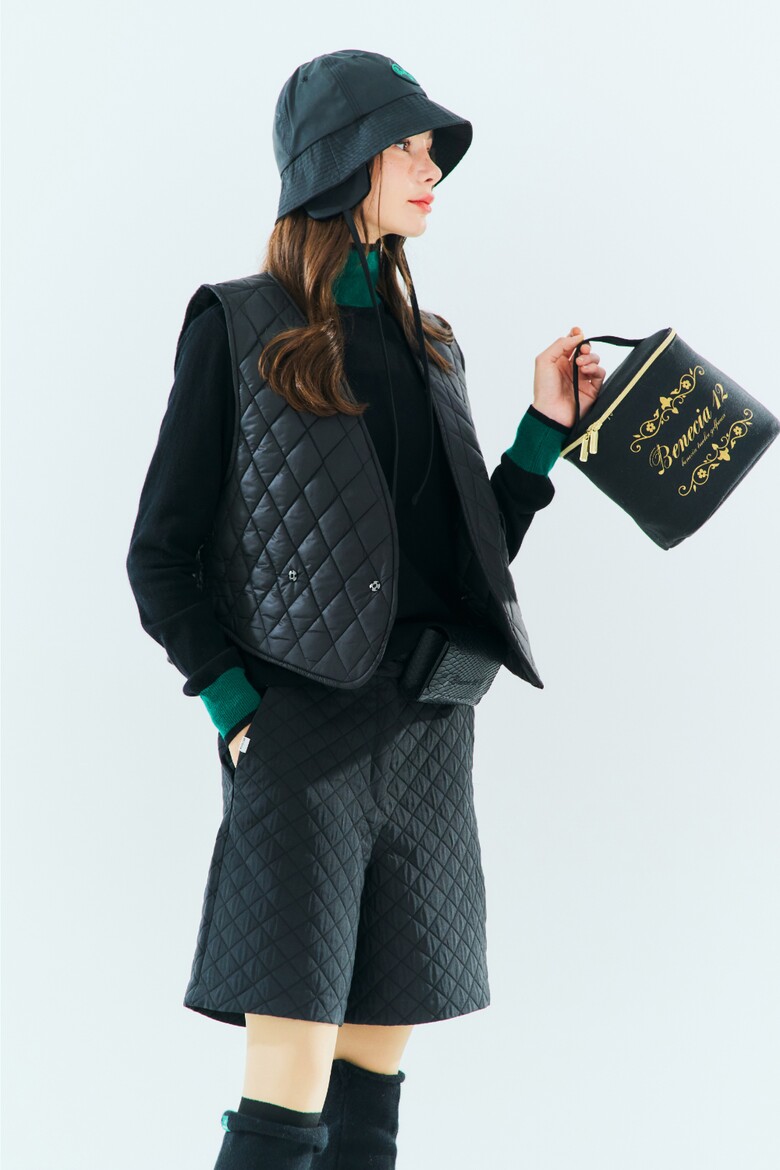 패딩 모델 착용 이미지-S1L2