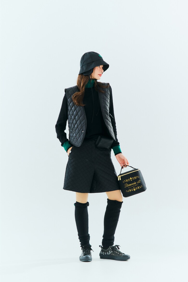 패딩 모델 착용 이미지-S1L15