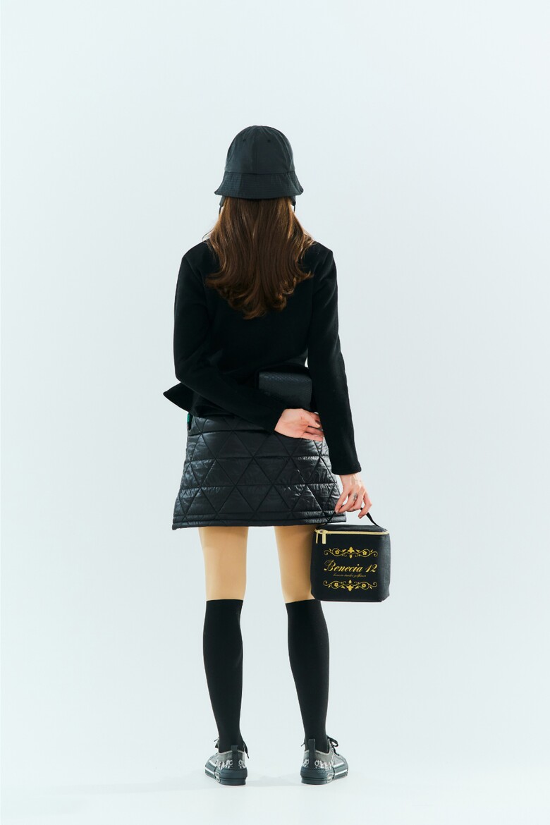 미니 스커트 모델 착용 이미지-S1L9