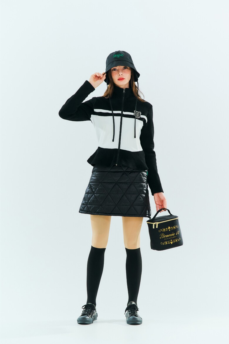 미니 스커트 모델 착용 이미지-S1L4