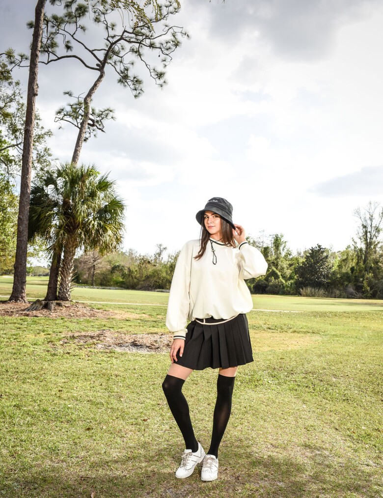 미니 스커트 모델 착용 이미지-S3L3