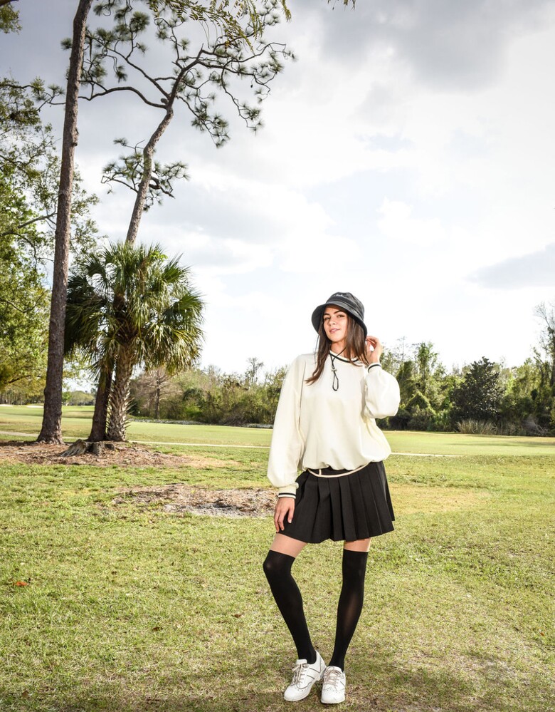 미니 스커트 모델 착용 이미지-S3L6