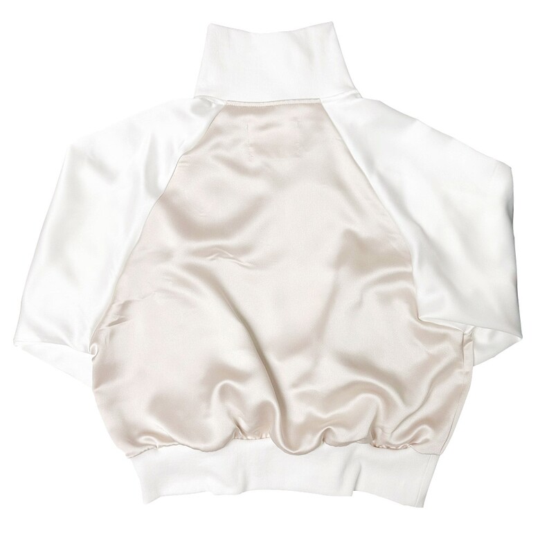 드레스 화이트 색상 이미지-S3L2