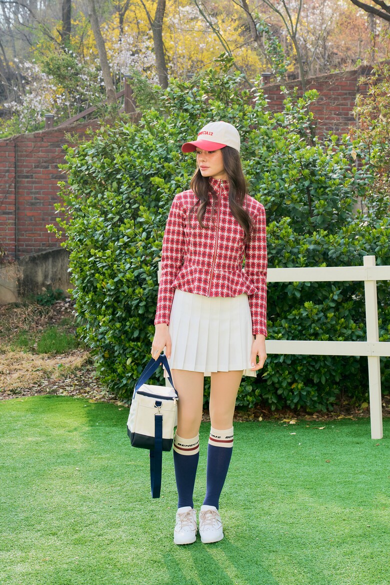 드레스 모델 착용 이미지-S2L5