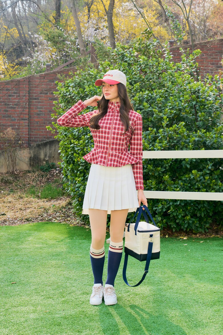 드레스 모델 착용 이미지-S2L16