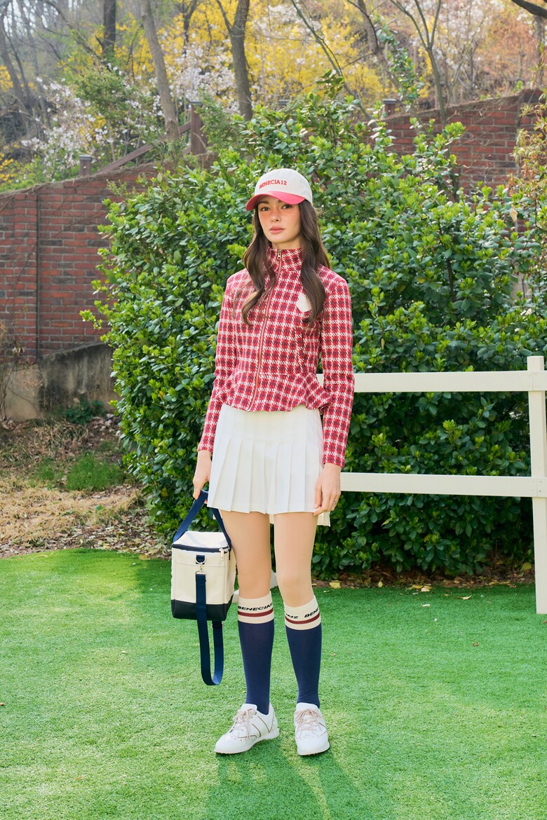 드레스 모델 착용 이미지-S2L6