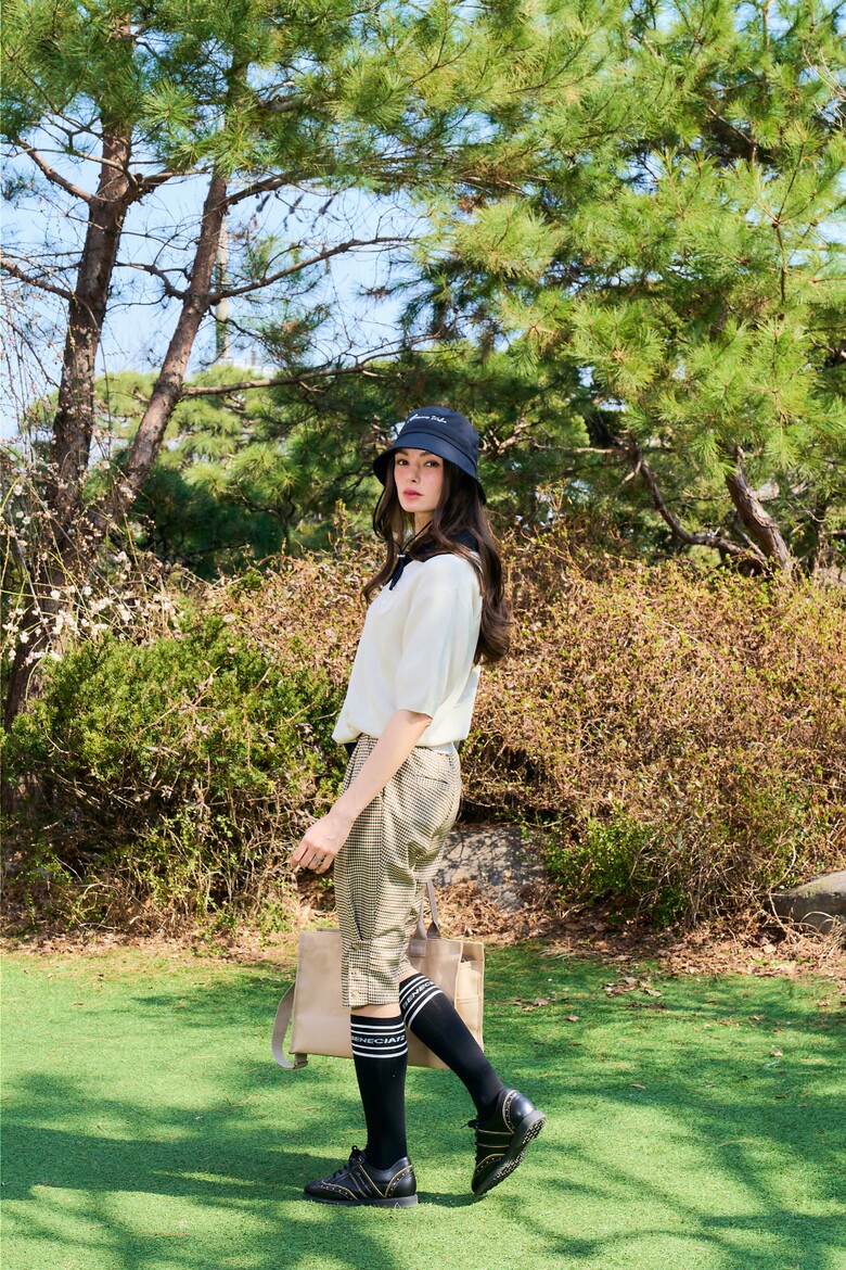 양말 모델 착용 이미지-S1L15