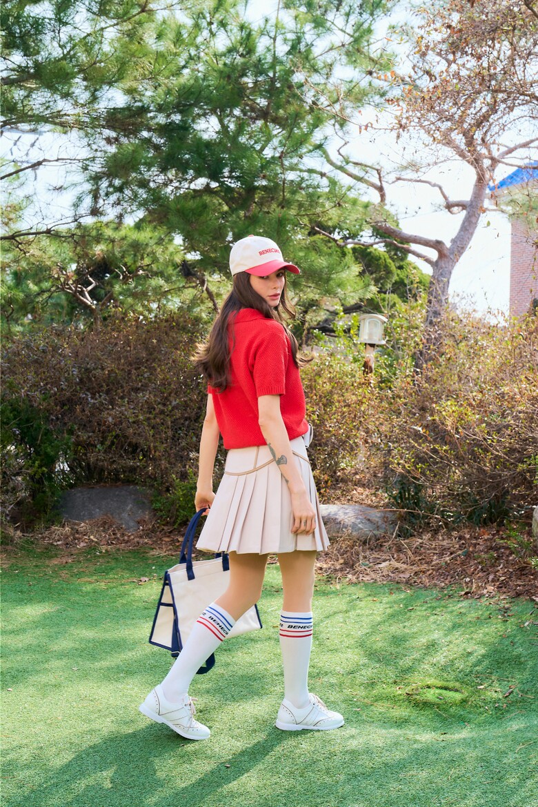 양말 모델 착용 이미지-S1L10