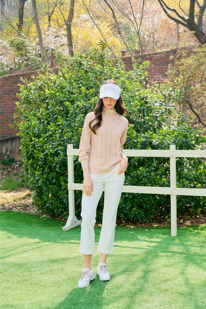 긴팔 티셔츠 모델 착용 이미지-S5L2