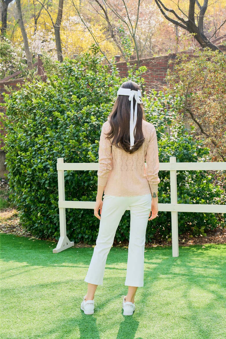 긴팔 티셔츠 모델 착용 이미지-S5L6