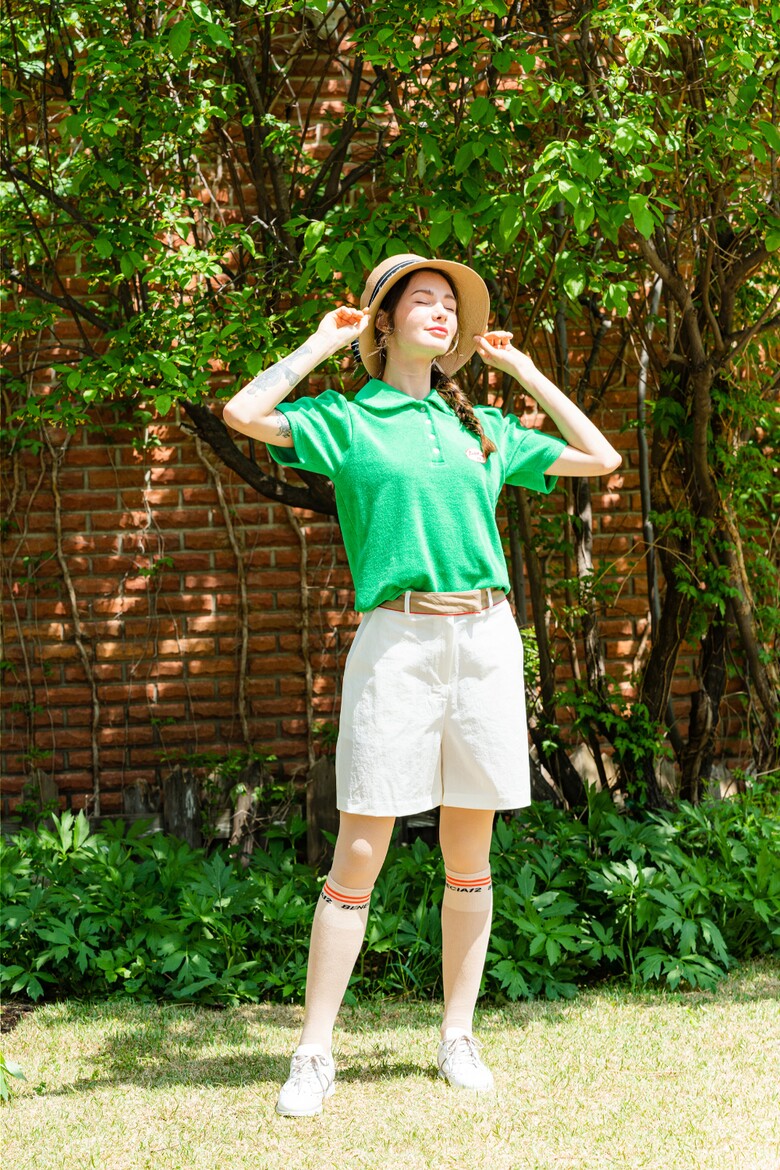 양말 모델 착용 이미지-S7L4