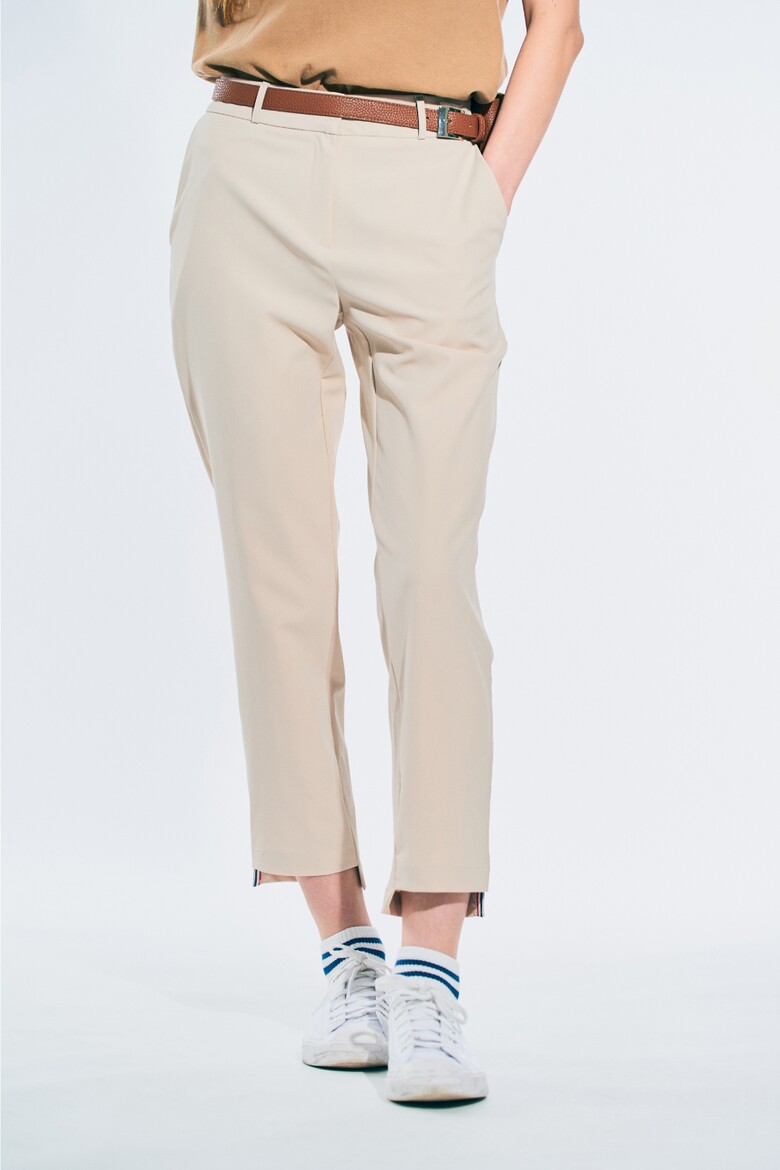 바지 모델 착용 이미지-S7L6