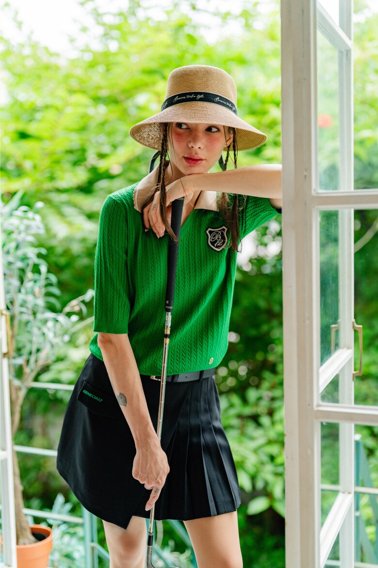 블라우스 모델 착용 이미지-S1L11