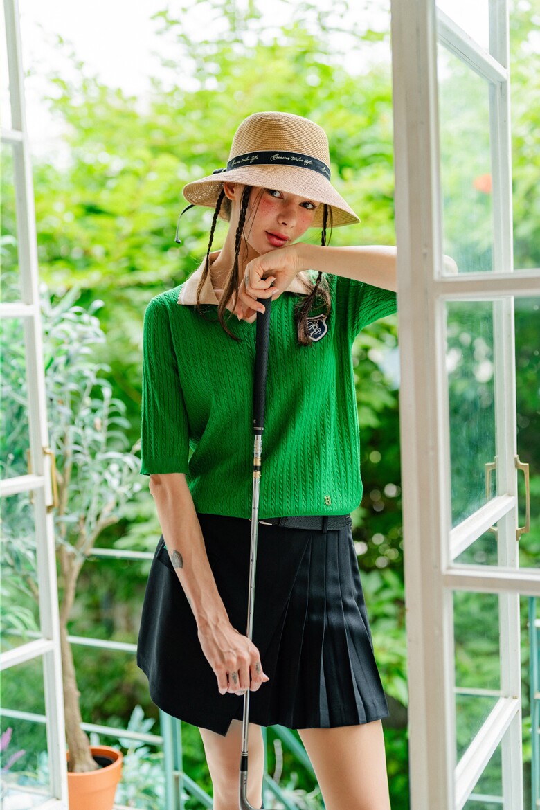 블라우스 모델 착용 이미지-S1L8