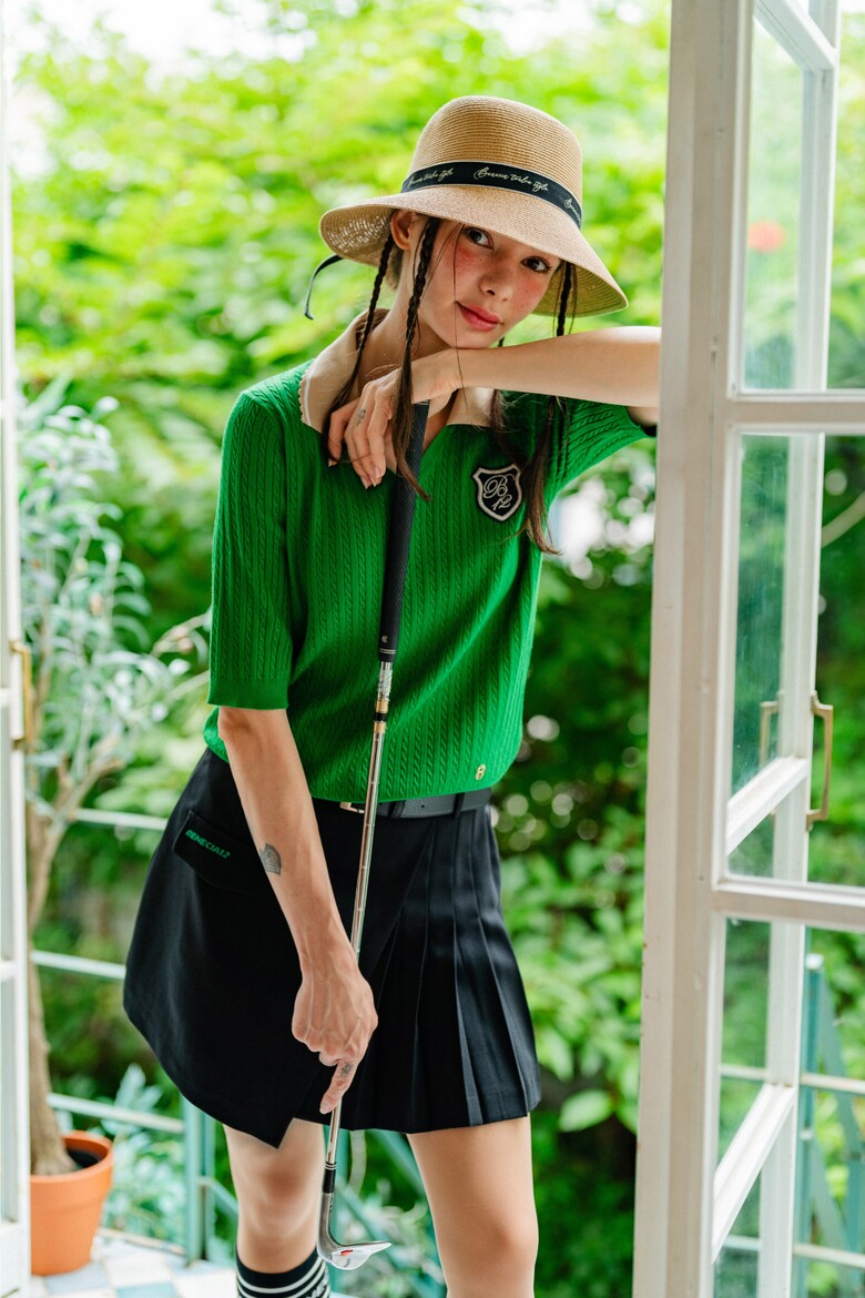 블라우스 모델 착용 이미지-S1L7