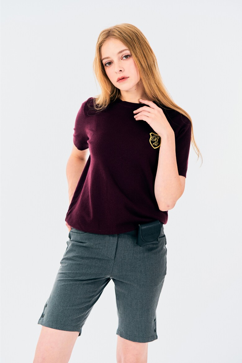 긴팔 티셔츠 모델 착용 이미지-S1L2