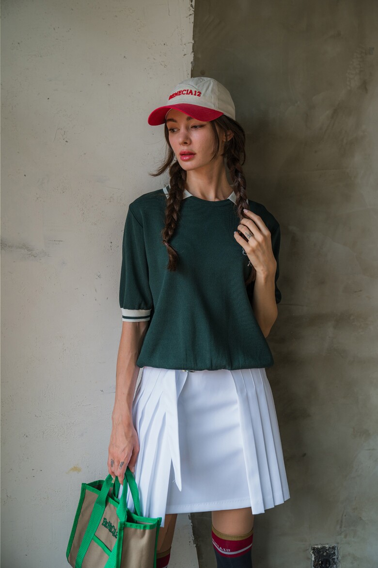 반팔 티셔츠 모델 착용 이미지-S1L8