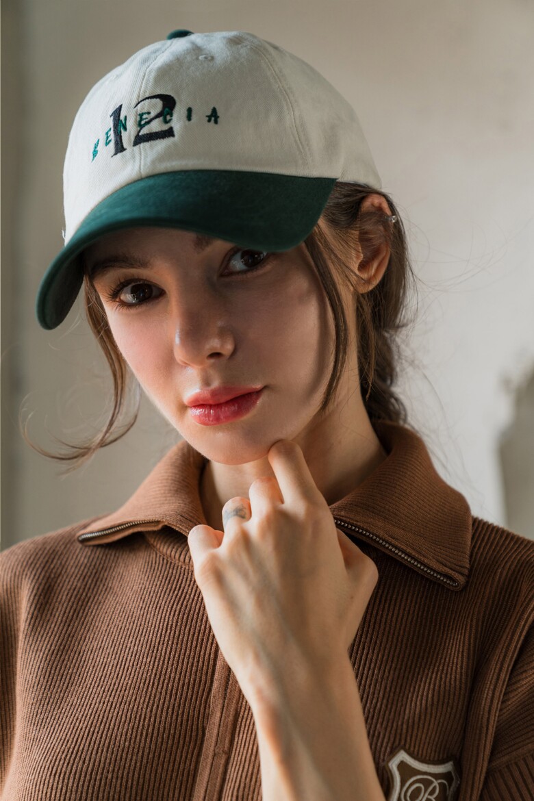 모자 모델 착용 이미지-S1L4