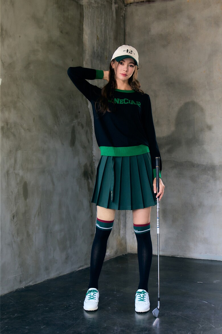 긴팔 티셔츠 모델 착용 이미지-S1L9