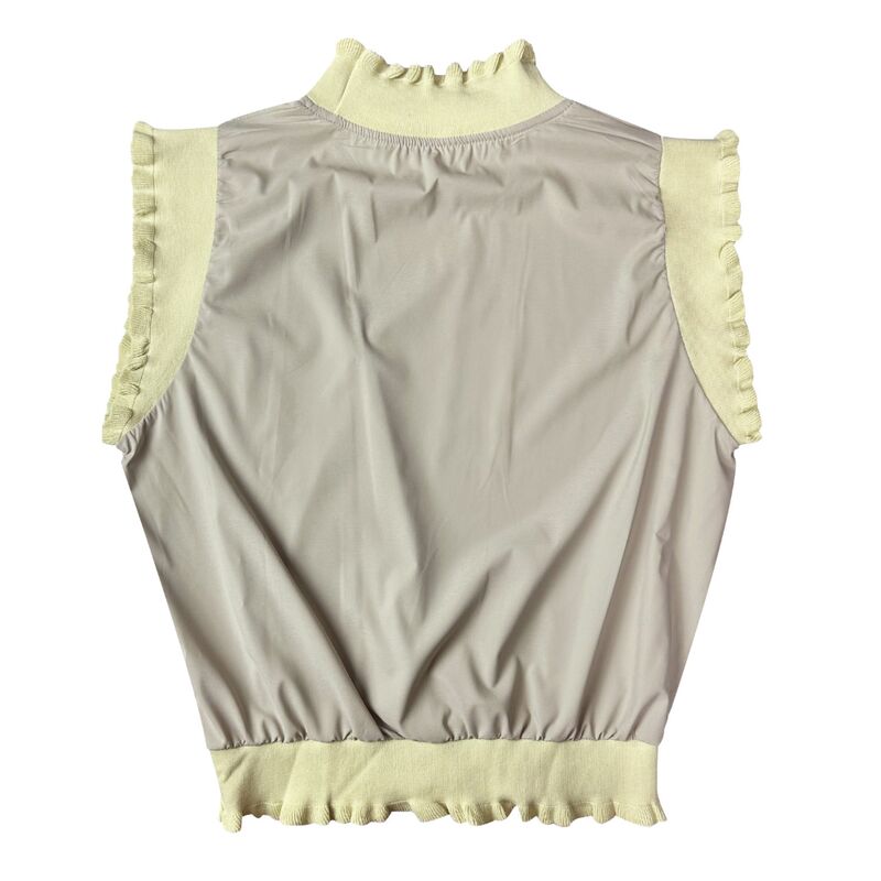 민소매 아이보리 색상 이미지-S1L3