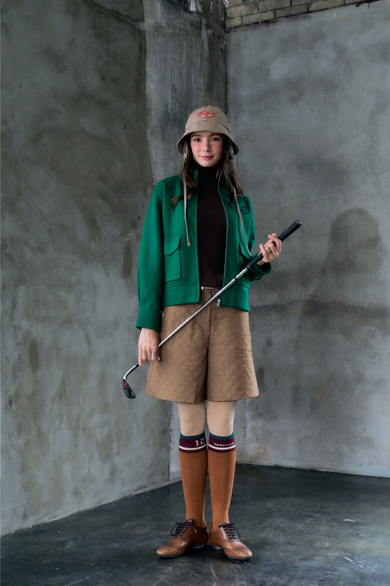 재킷 모델 착용 이미지-S1L6