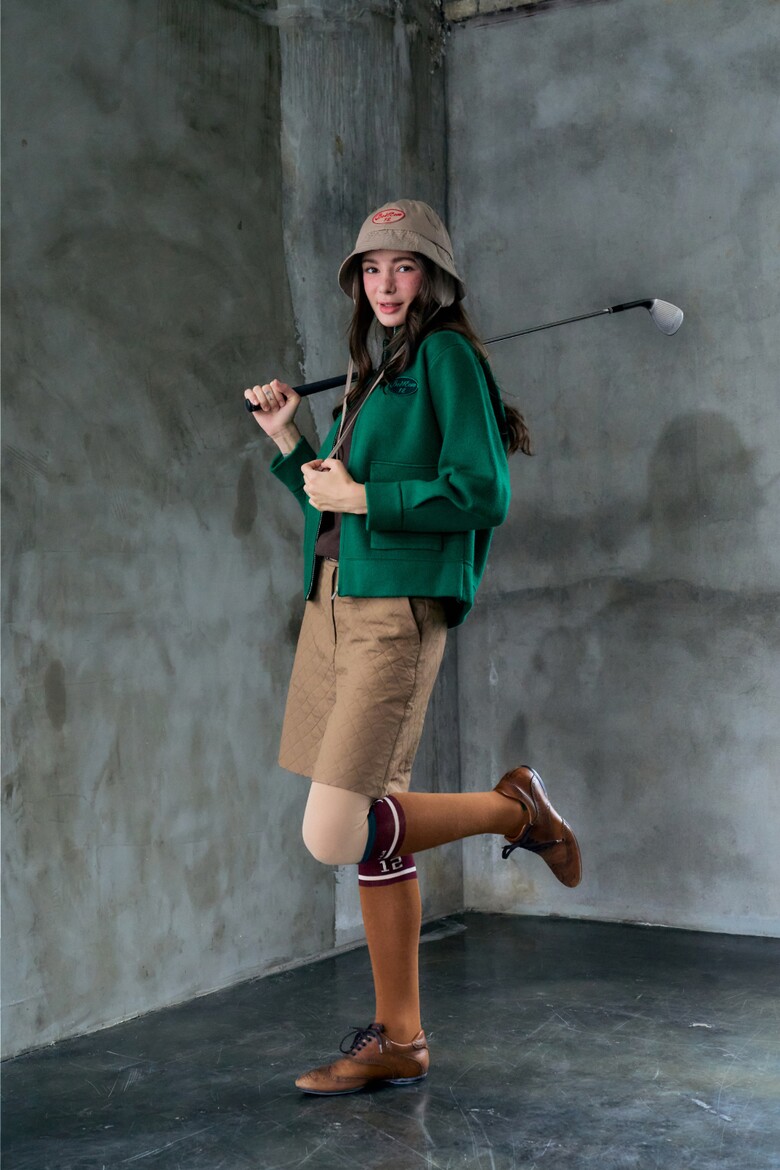 재킷 모델 착용 이미지-S1L11