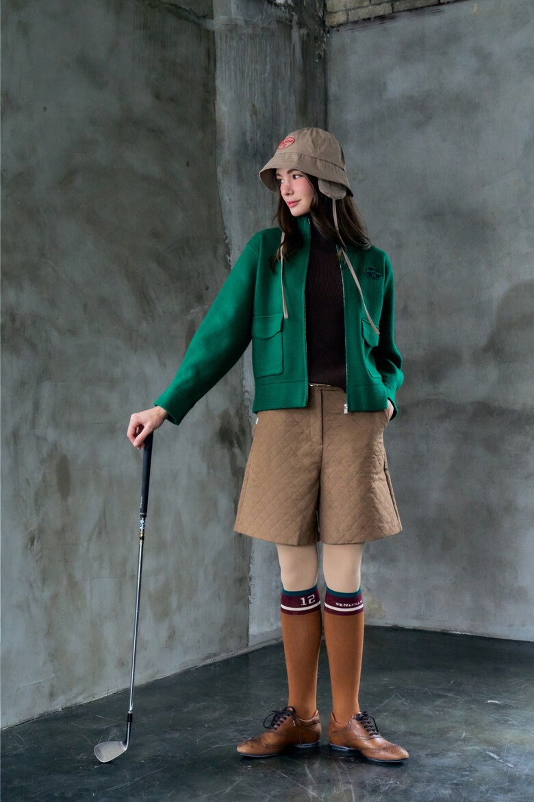 재킷 모델 착용 이미지-S1L3