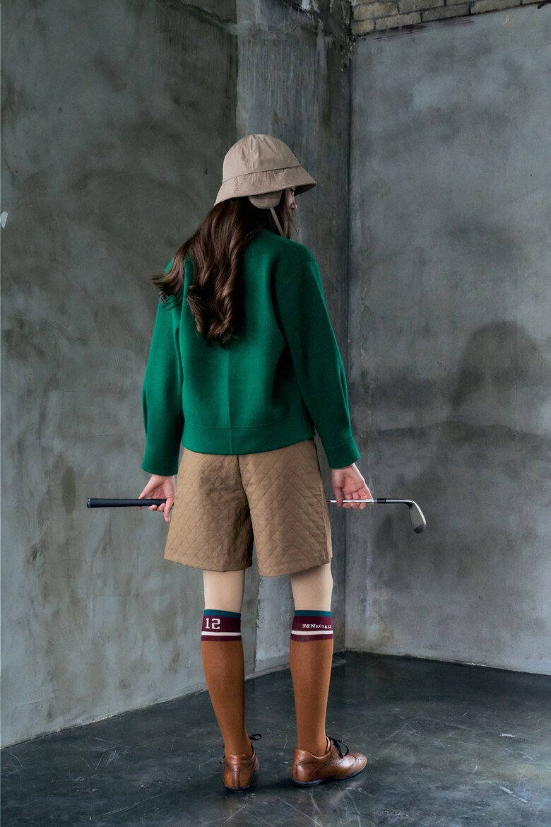 재킷 모델 착용 이미지-S1L8