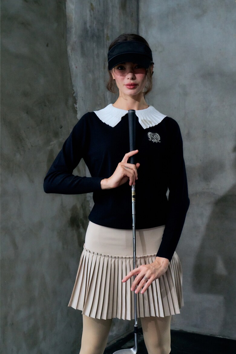 긴팔 티셔츠 모델 착용 이미지-S2L11