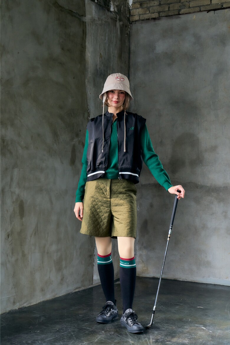 양말 모델 착용 이미지-S2L4