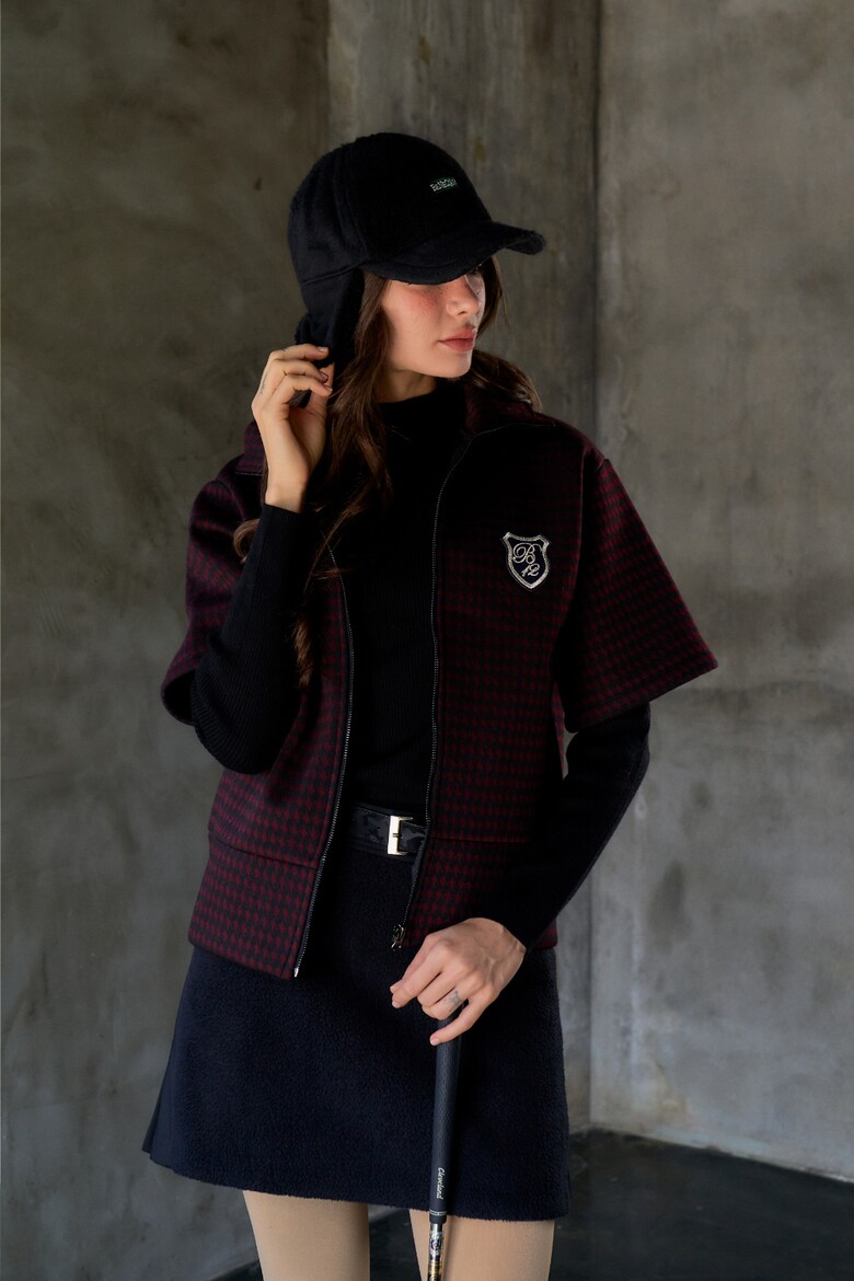 반팔 티셔츠 모델 착용 이미지-S1L2