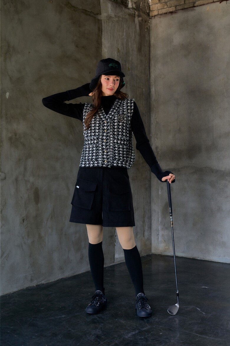 반바지 모델 착용 이미지-S1L4