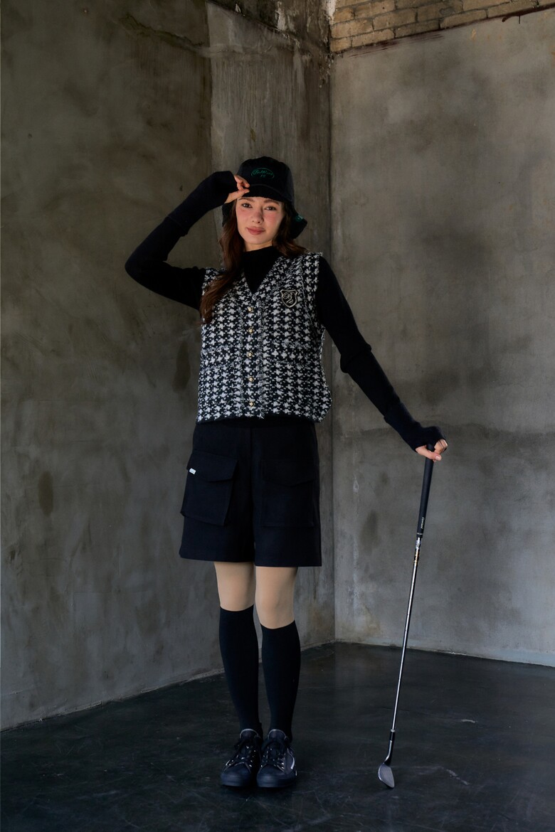 반바지 모델 착용 이미지-S1L5