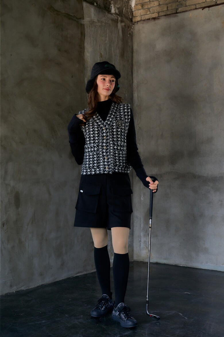 반바지 모델 착용 이미지-S1L8