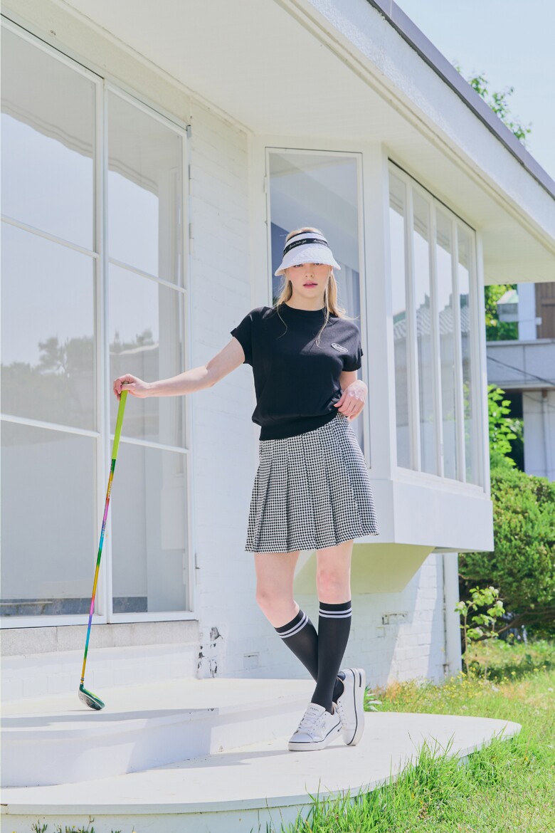 미니 스커트 모델 착용 이미지-S1L8