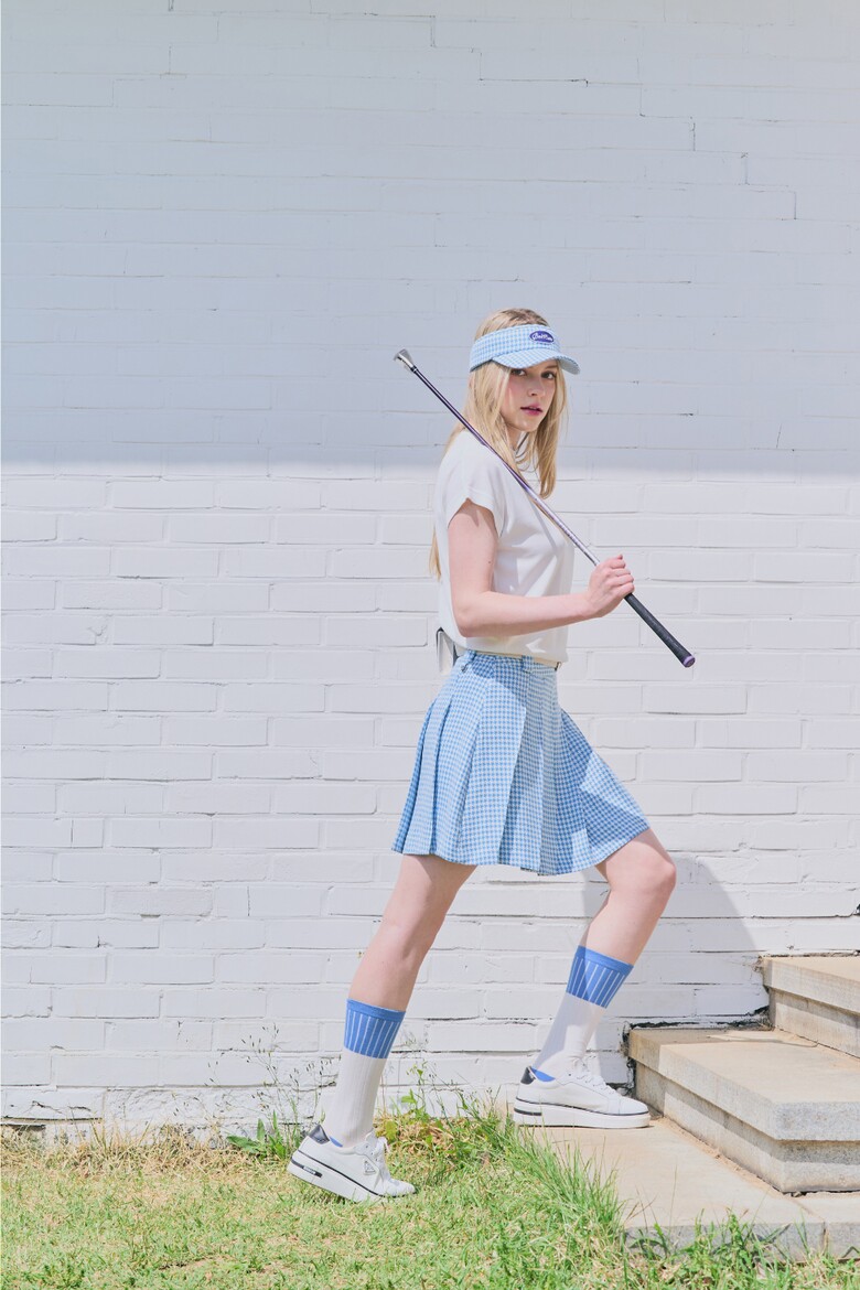 미니 스커트 모델 착용 이미지-S1L8