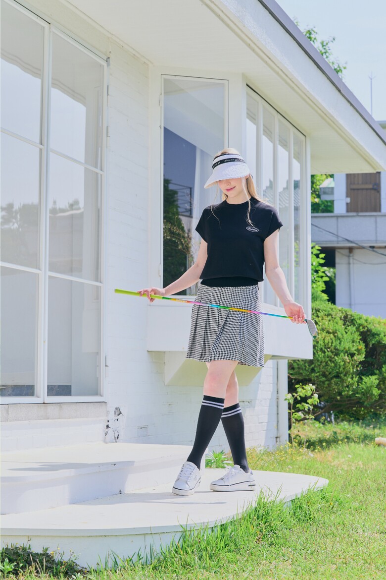 미니 스커트 모델 착용 이미지-S1L10