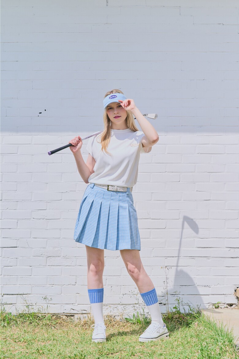 미니 스커트 모델 착용 이미지-S1L3