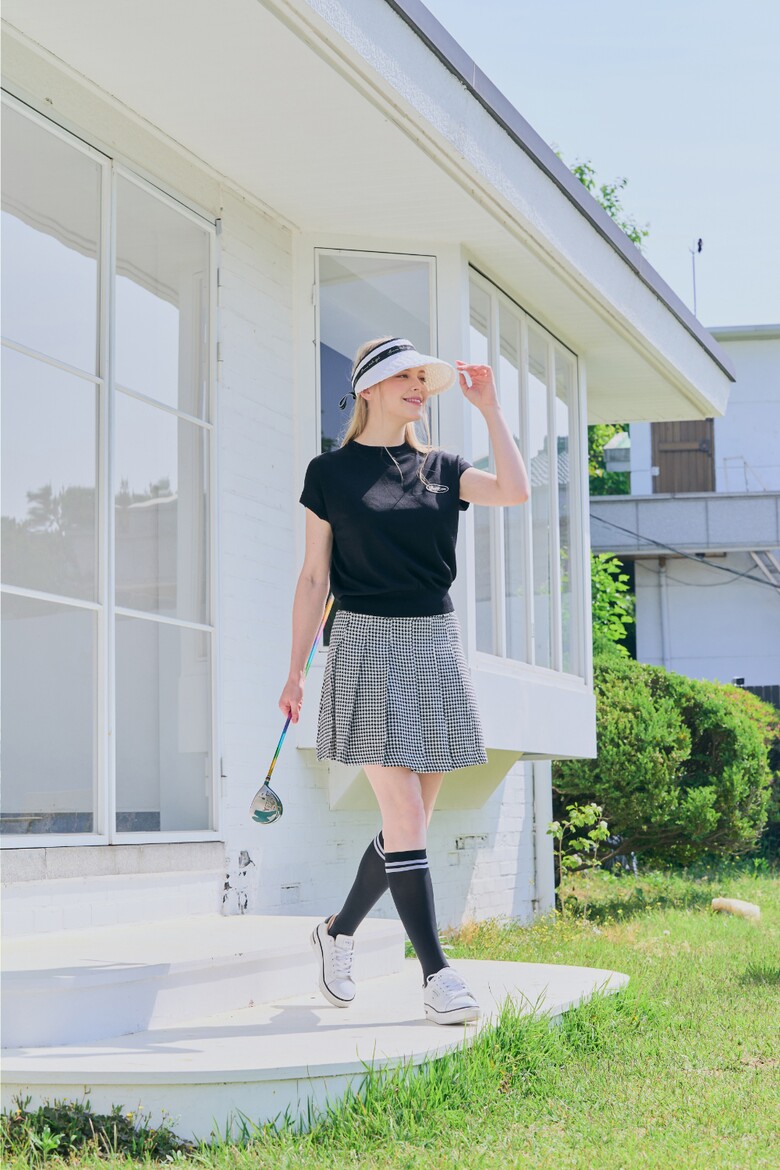 미니 스커트 모델 착용 이미지-S1L3