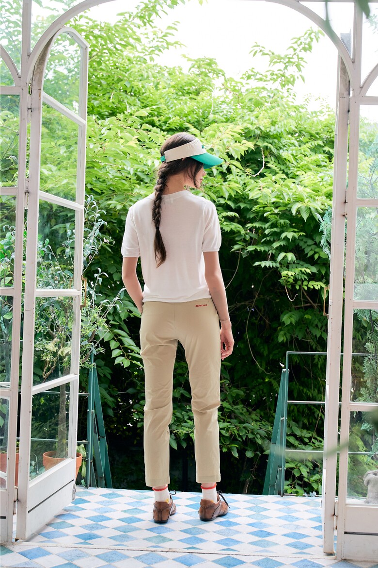 바지 모델 착용 이미지-S6L4