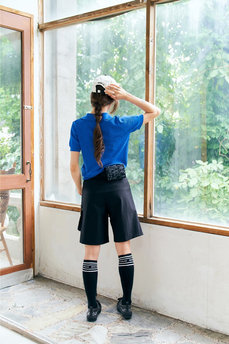 반팔 티셔츠 모델 착용 이미지-S1L22