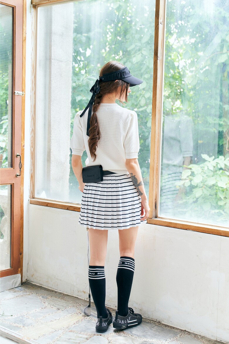 반팔 티셔츠 모델 착용 이미지-S1L24