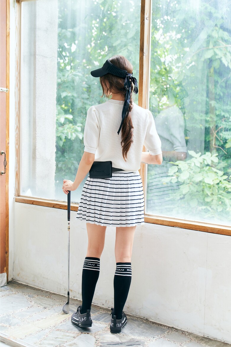 반팔 티셔츠 모델 착용 이미지-S1L25