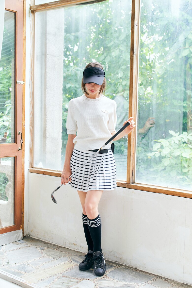 반팔 티셔츠 모델 착용 이미지-S1L28