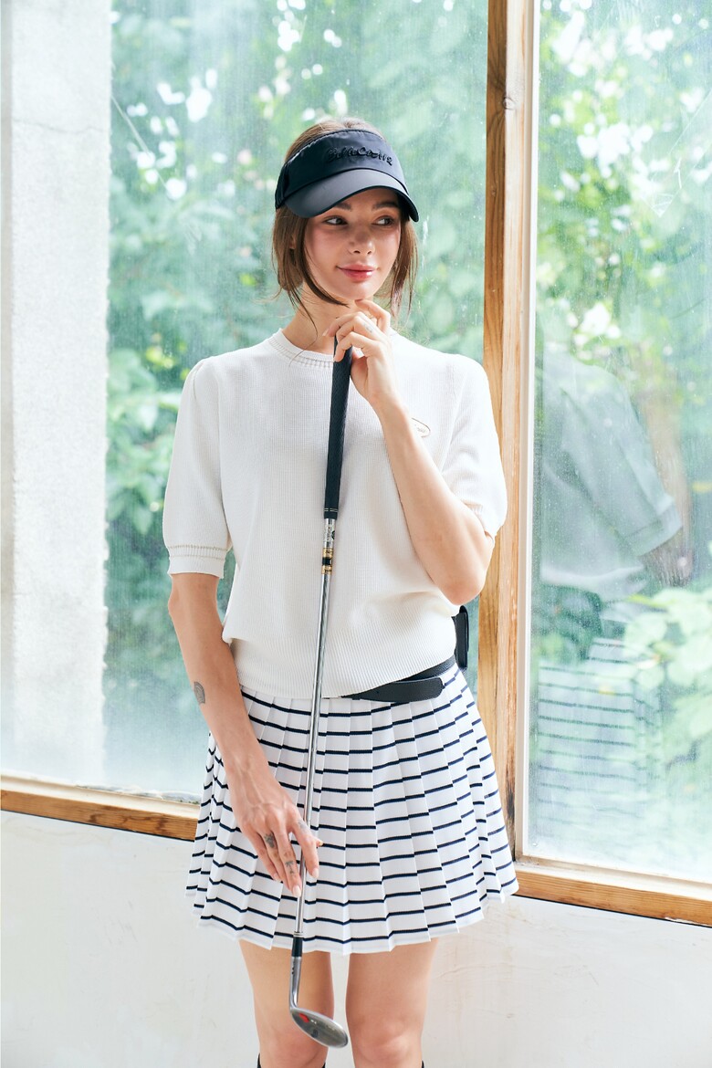 반팔 티셔츠 모델 착용 이미지-S1L11