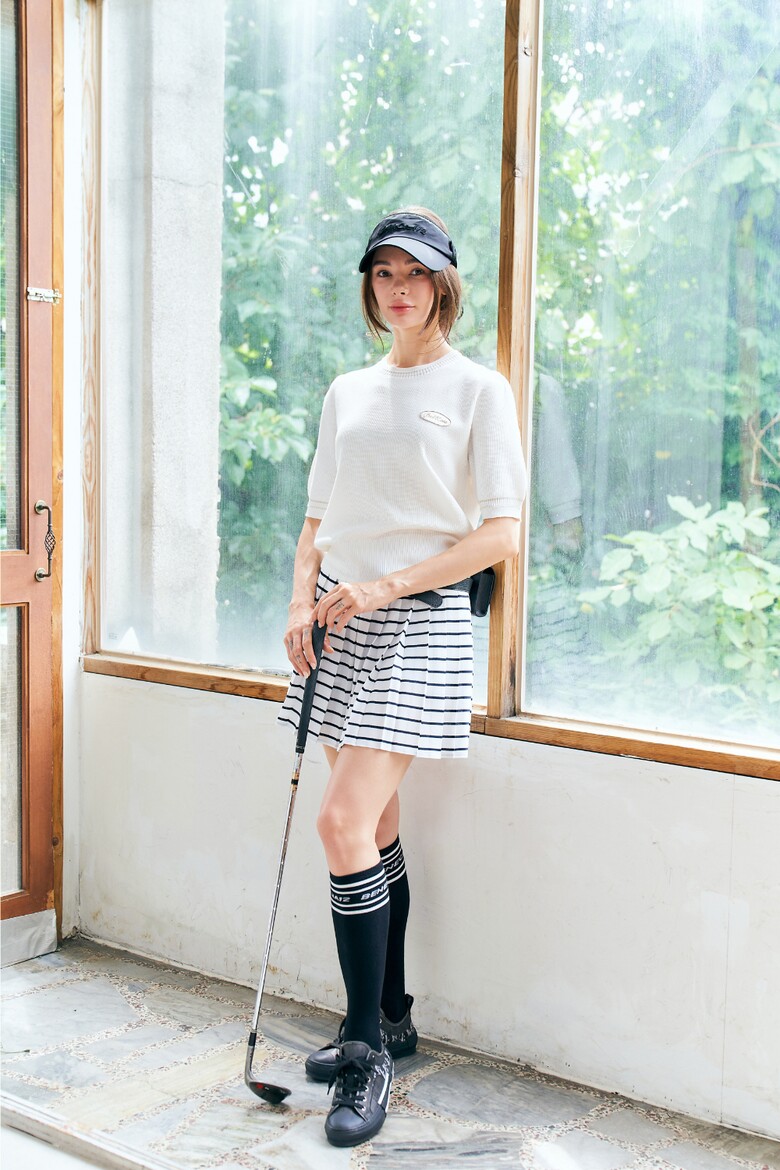 반팔 티셔츠 모델 착용 이미지-S1L19