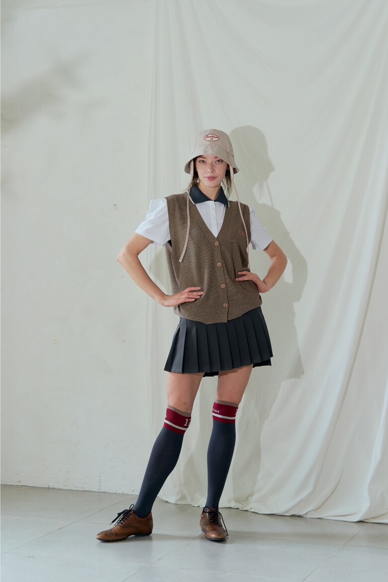 민소매 모델 착용 이미지-S1L32