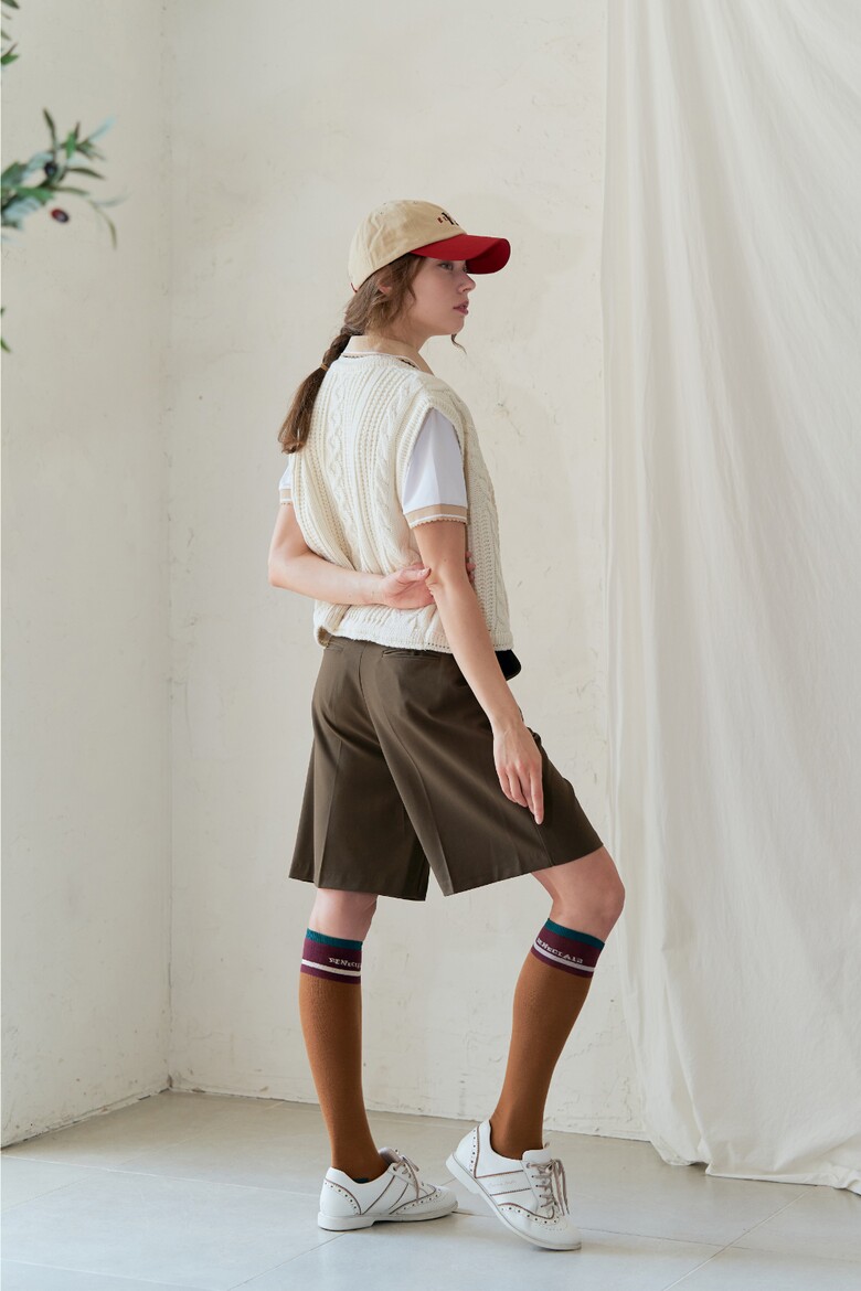 반바지 모델 착용 이미지-S1L15